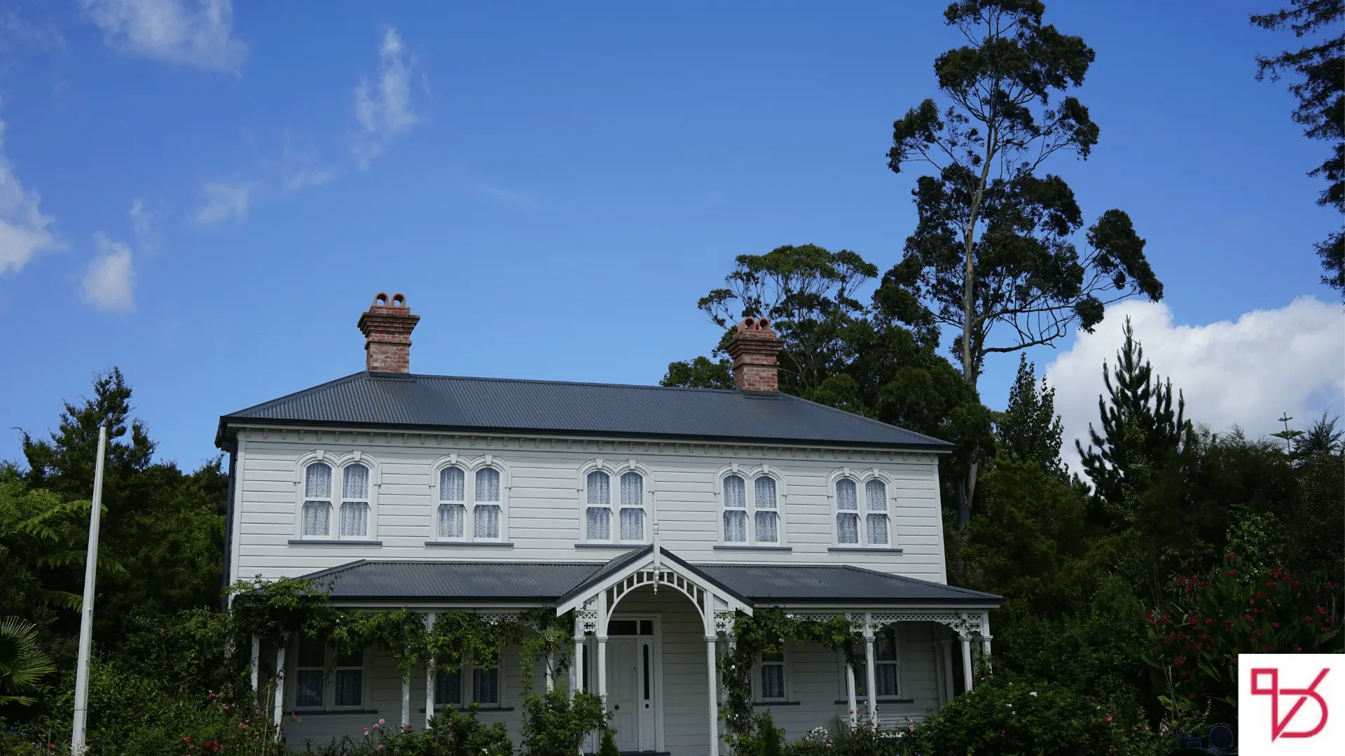 House with wide roof overhang for shade